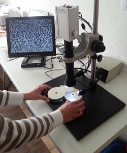 Prüfungen Rauheit Kennwerte Rauheitswerte RZ Rmax Ra Oberfläche elektropoliert beizen Edelstahl Werkstoff Microskop Mikroskop